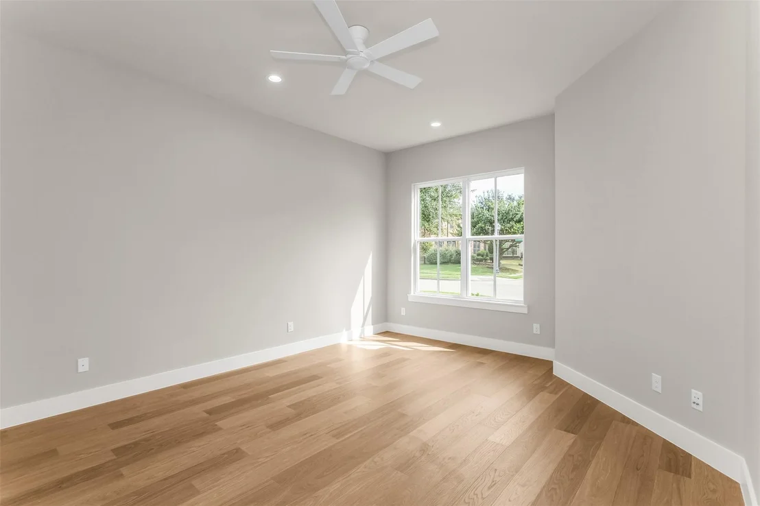 Photo of 13095 Broadhurst Drive