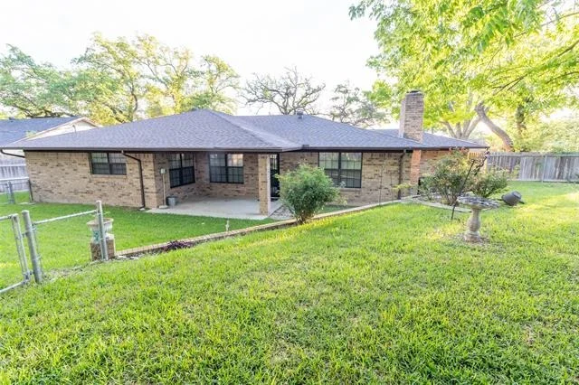 Photo of 3065 Summit Drive