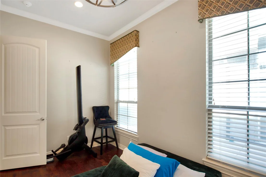 Photo of 745 Esperanza Place