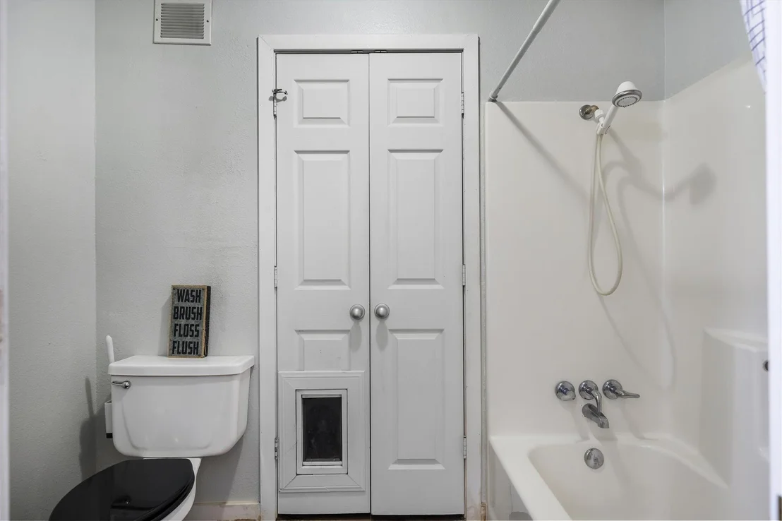 Photo of 163 Granada Square