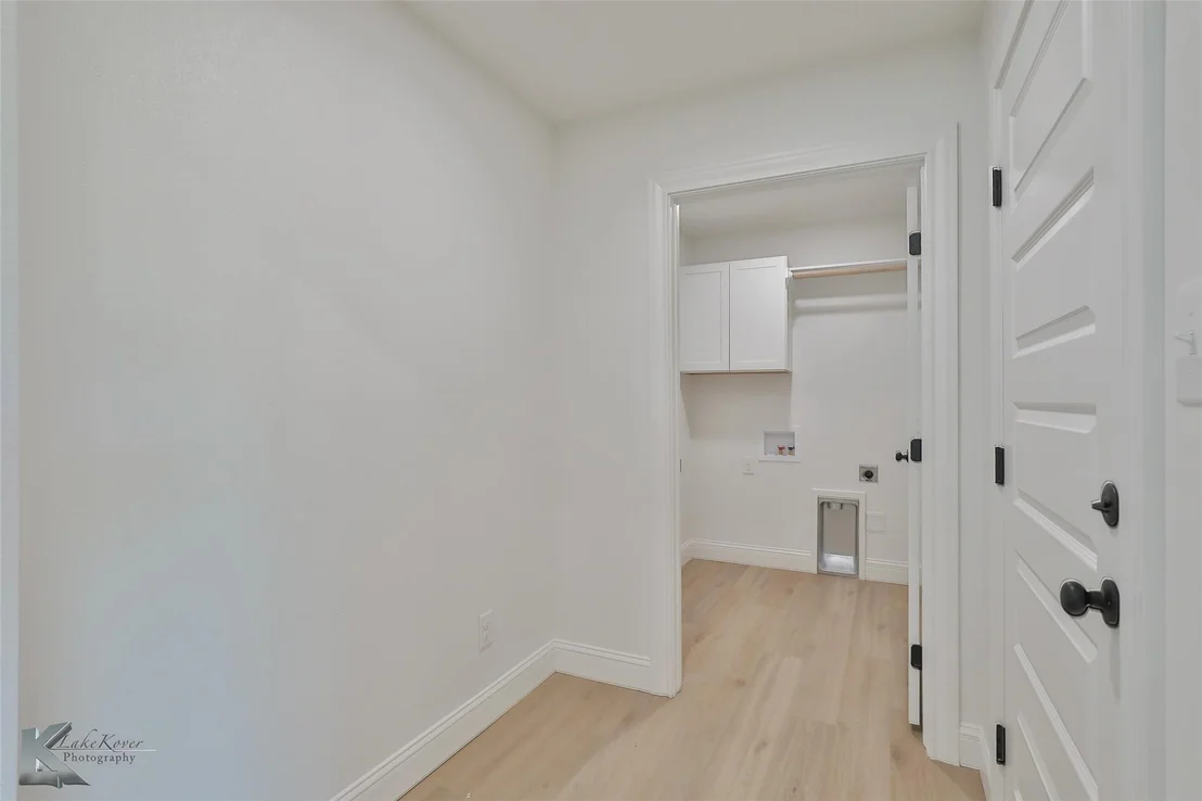 Photo of 2571 Bel Air