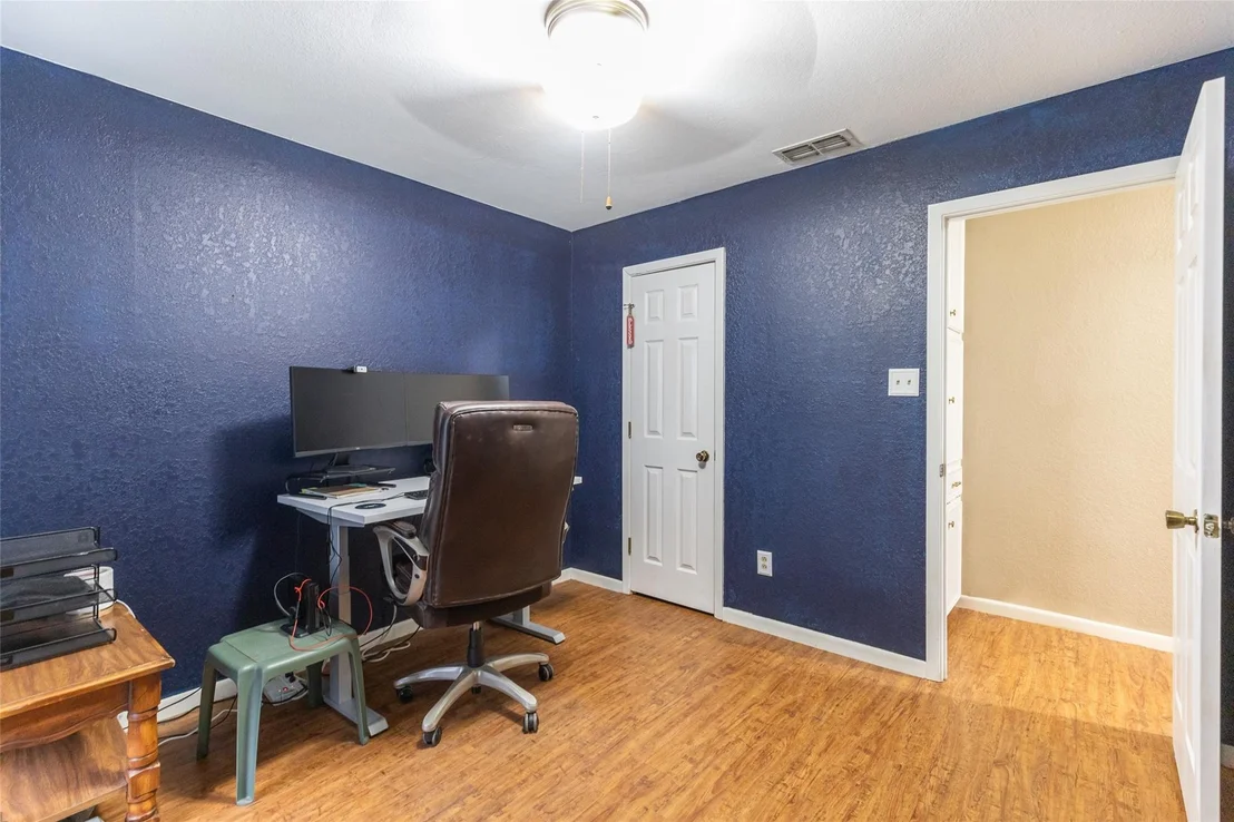 Photo of 3166 Constitution Avenue