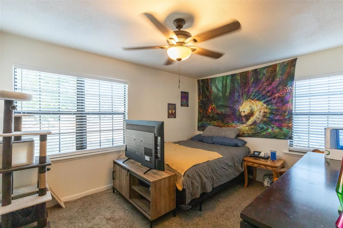 Photo of 2218 N Mockingbird