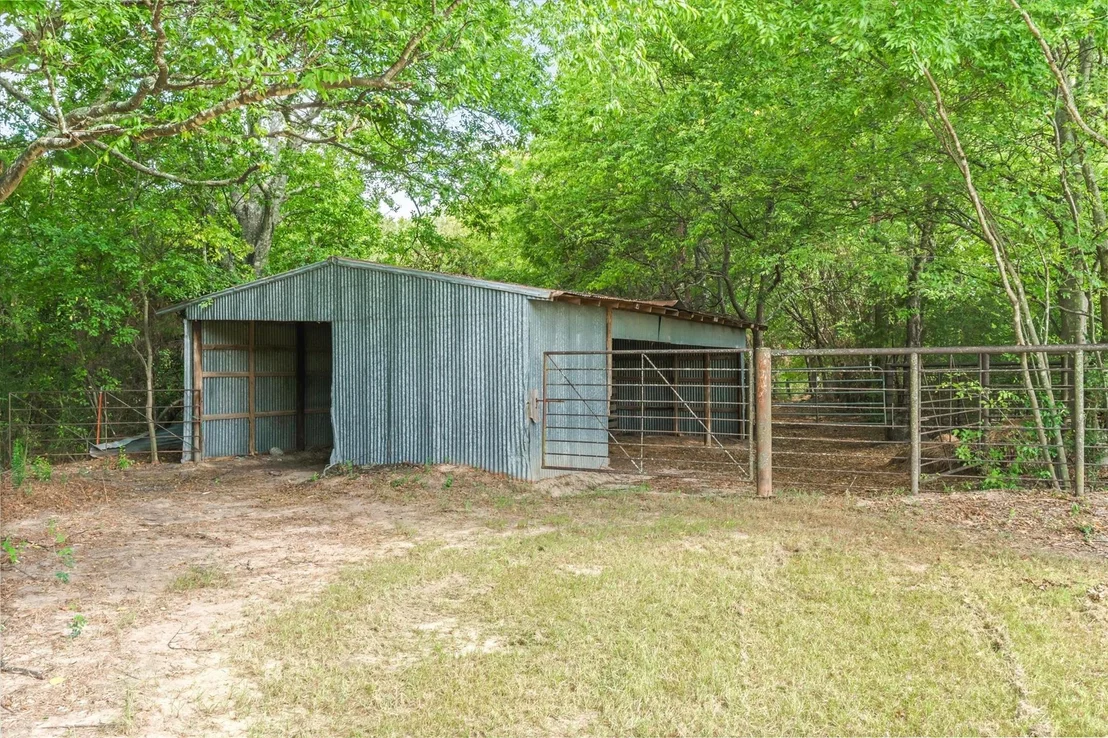 Photo of 600 VZ County Road 4930