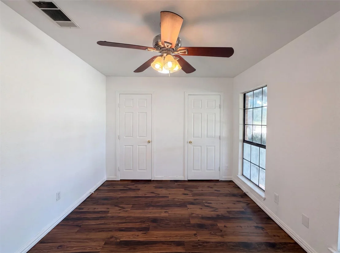 Photo of 1613 Mullins Drive