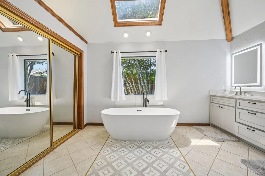Photo of 925 Spring Brook Drive