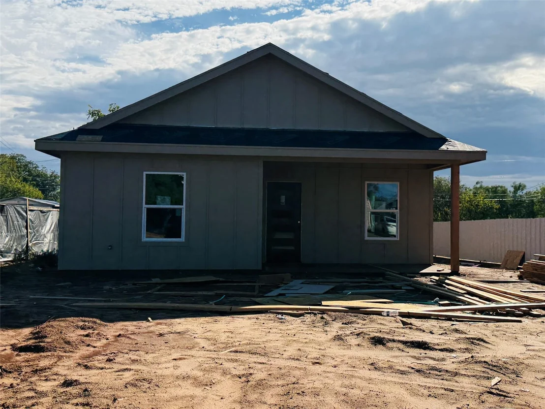 Photo of 1349 Pecan Street