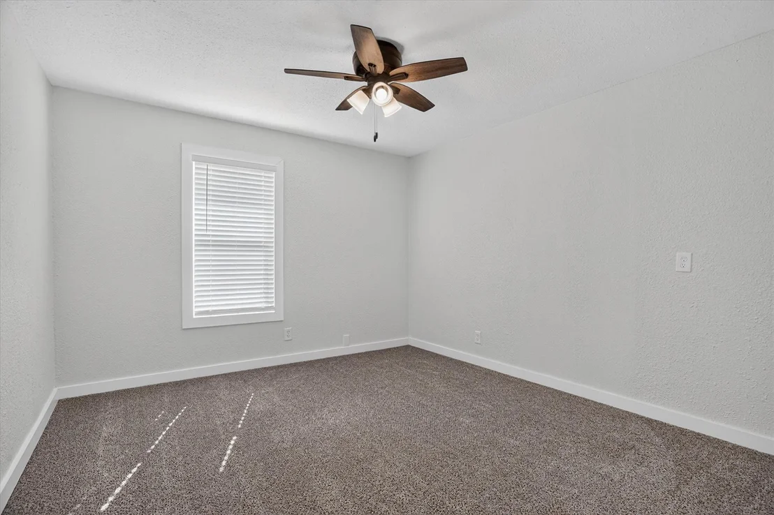 Photo of 795 Meadow Road