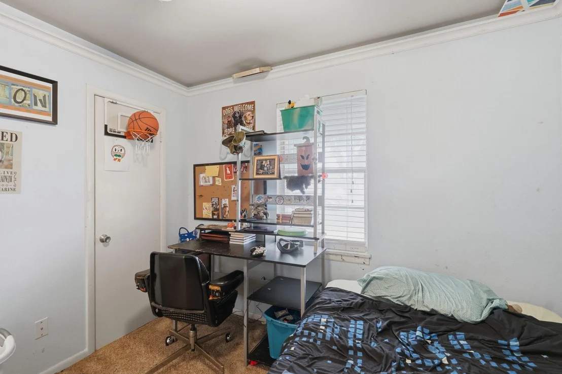 Photo of 2702 Susan Street