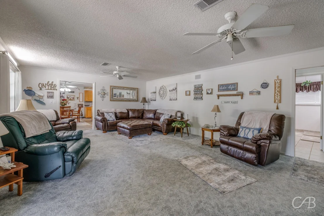 Photo of 155 Lakeview Drive