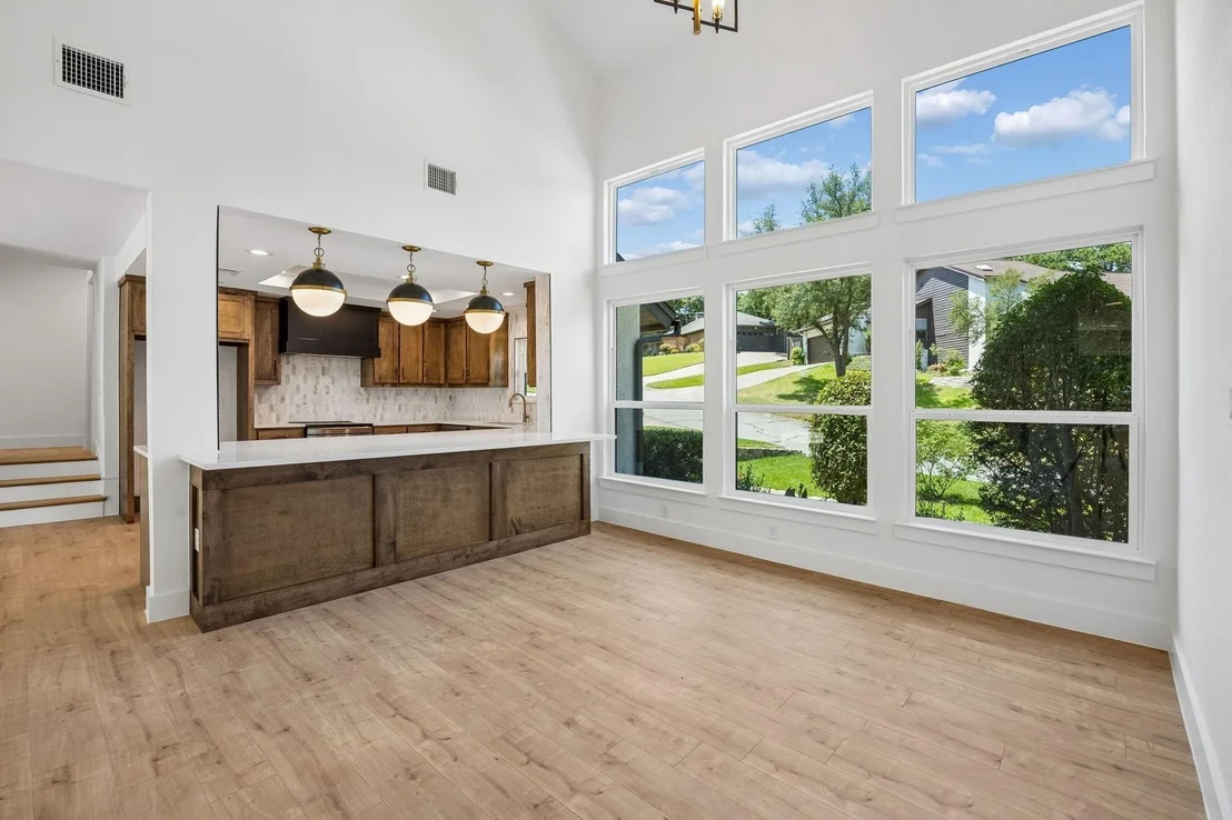 Photo of 2401 Chimney Hill Drive