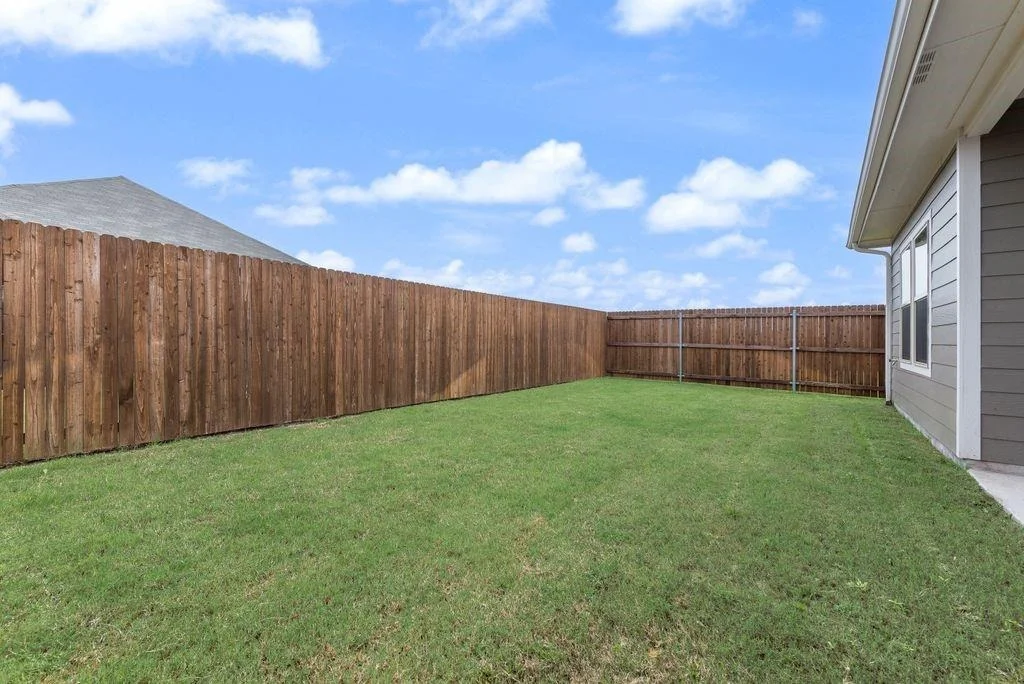 Photo of 972 Tulip Trail