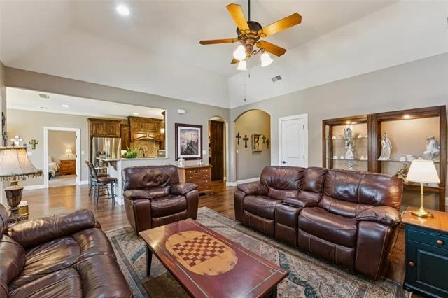 Photo of 733 Marlin Drive