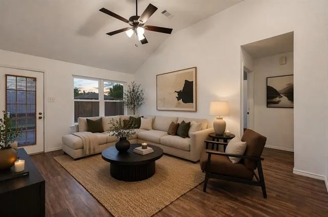 Photo of 1313 Clover Drive