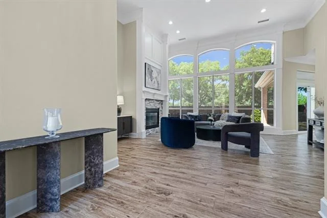Photo of 901 Canterbury Lane
