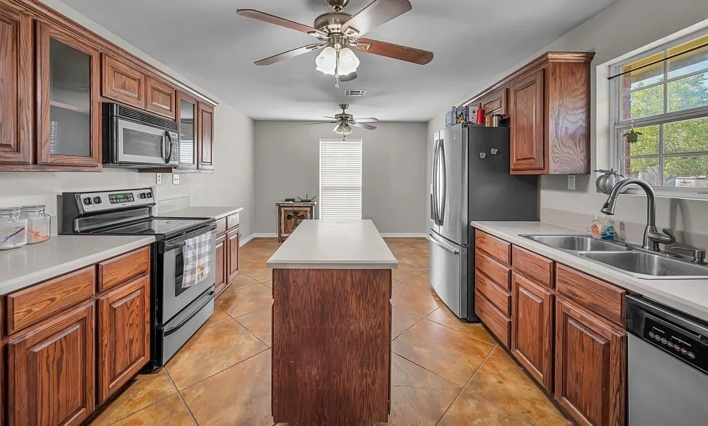 Photo of 3287 Rosenthal Parkway