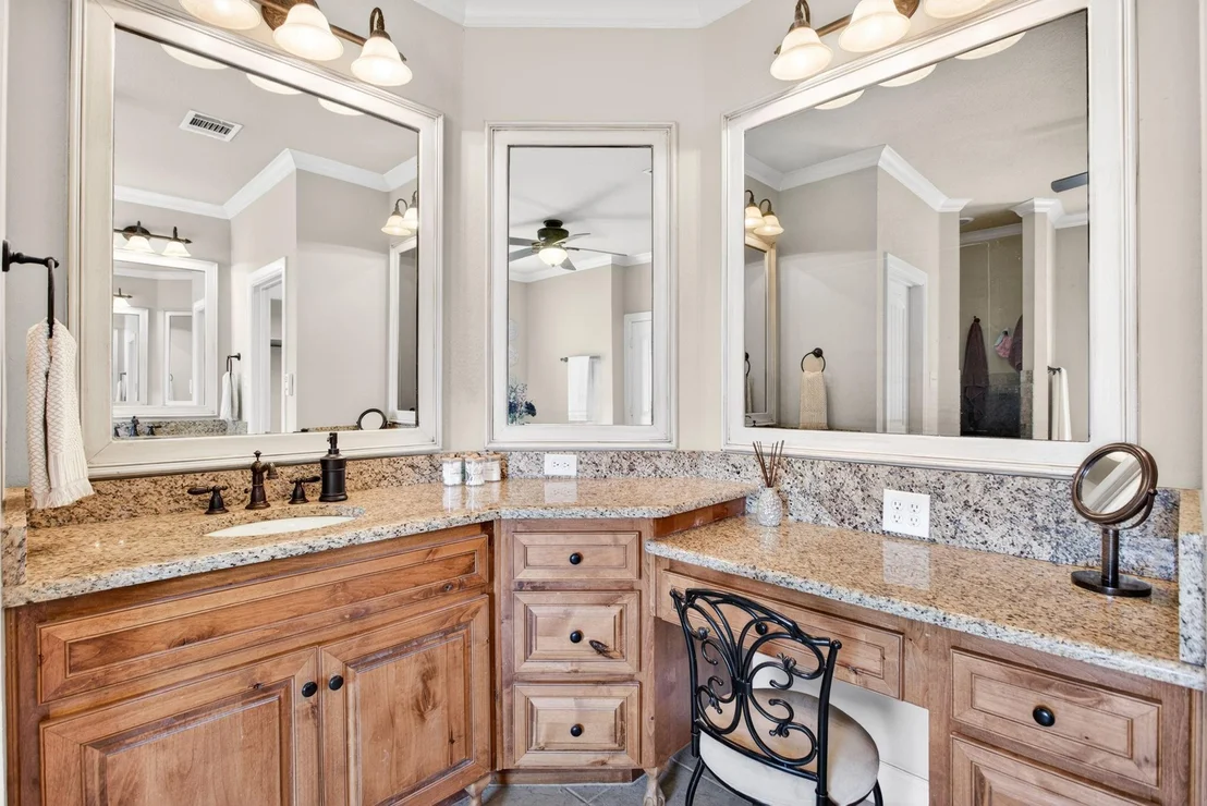 Photo of 7233 Granville Drive