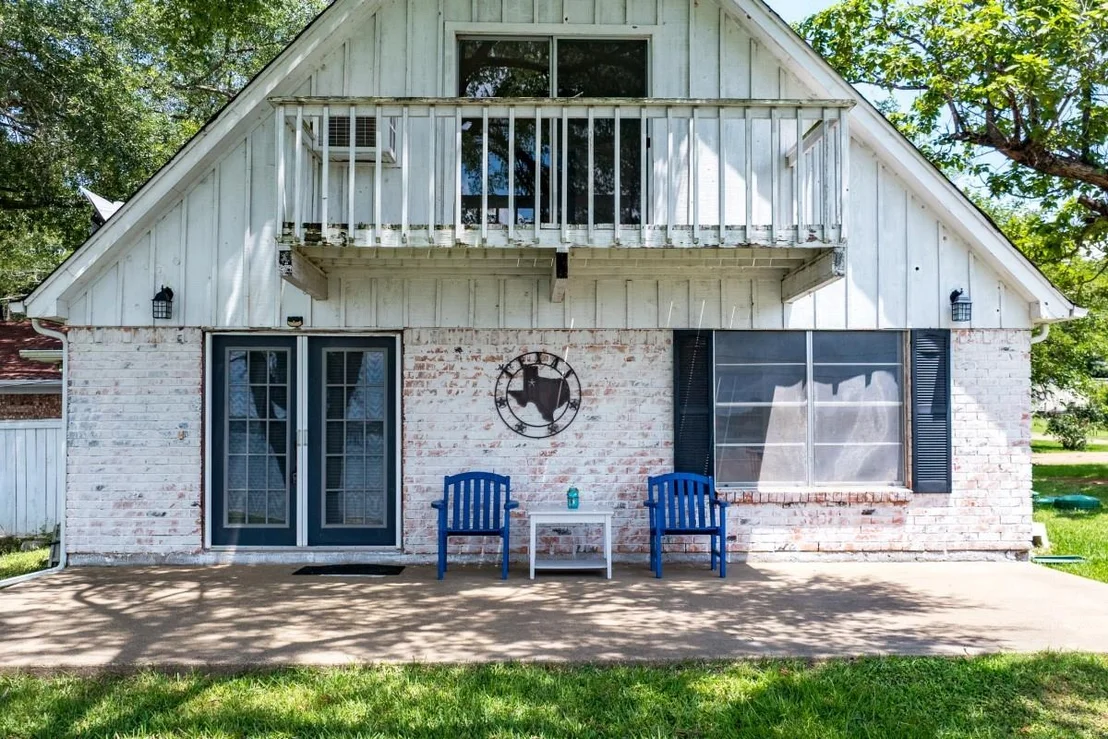 Photo of 100 W Oak Acres Drive
