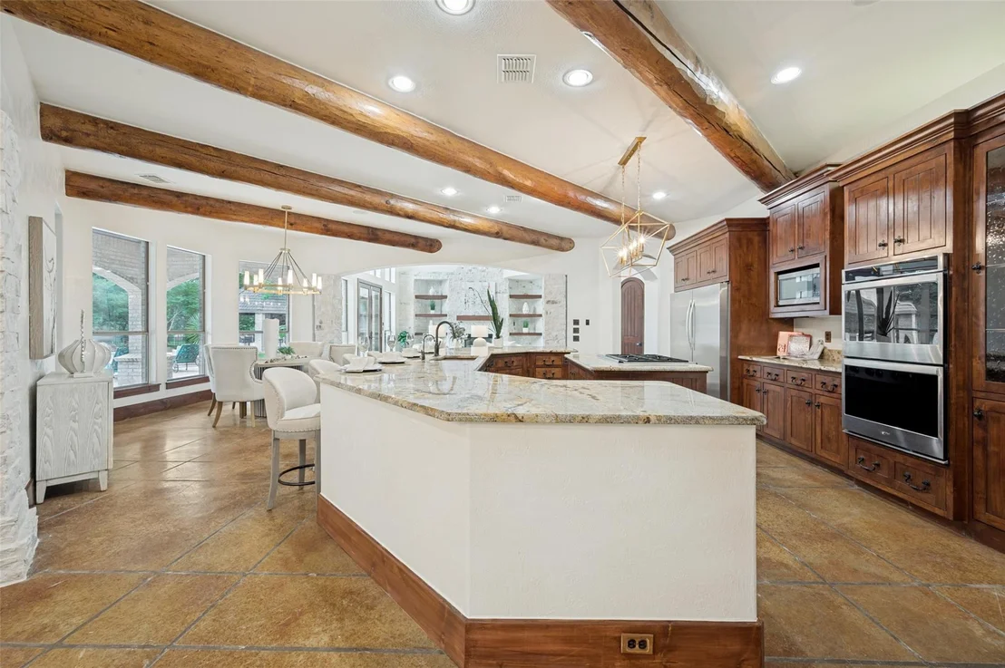 Photo of 2626 Twelve Oaks Lane