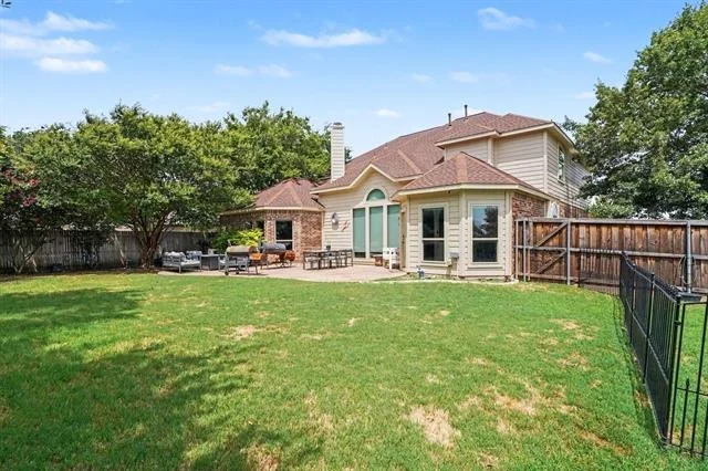 Photo of 5520 Champlain Drive