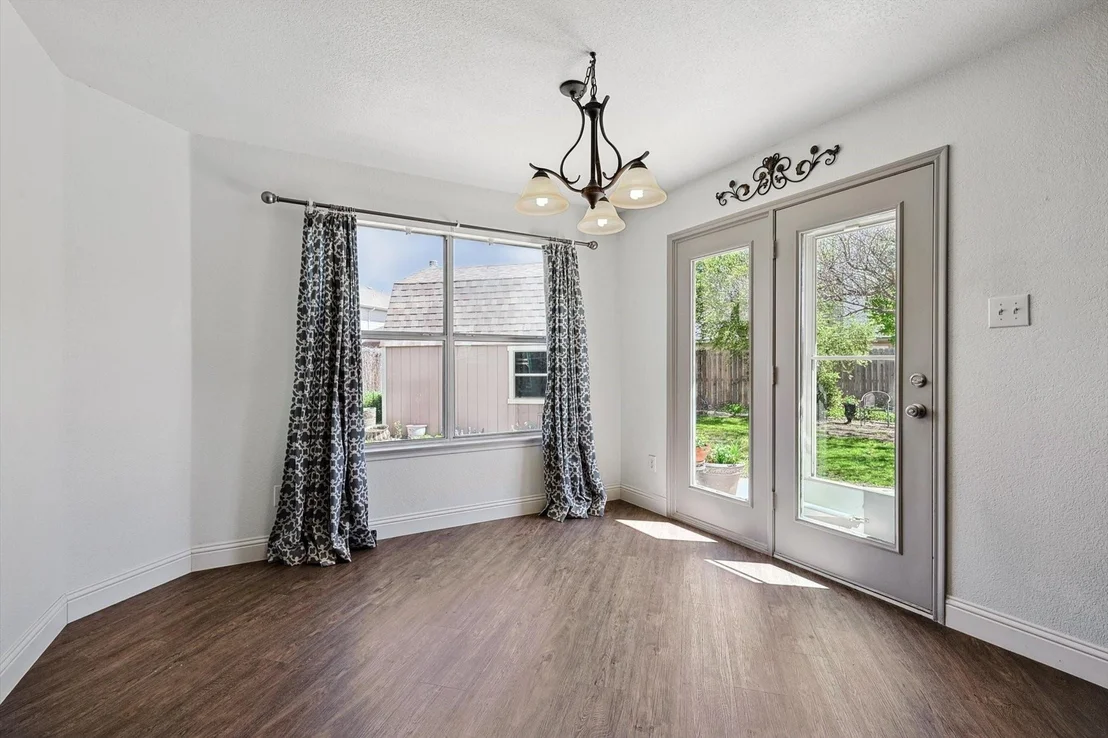 Photo of 10740 Irish Glen Trail
