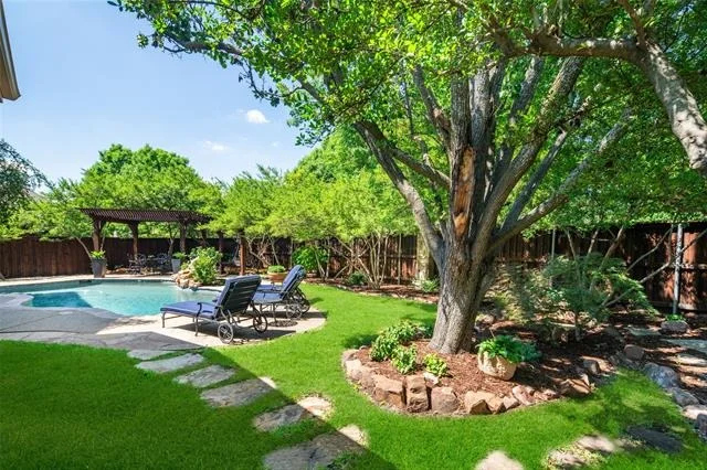 Photo of 909 Sonora Drive