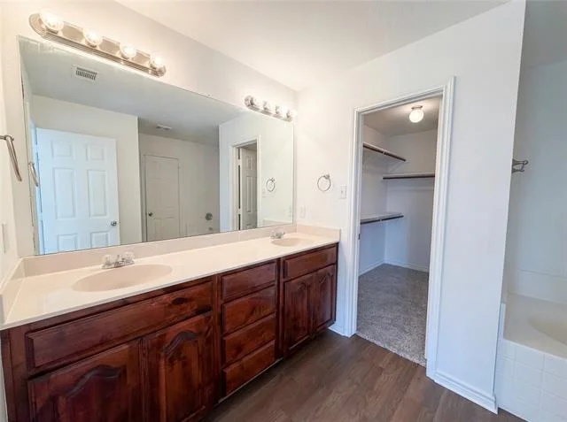 Photo of 1200 Boxwood Drive