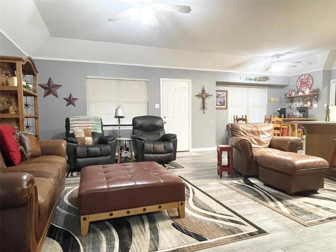 Photo of 634 Maplewood Drive
