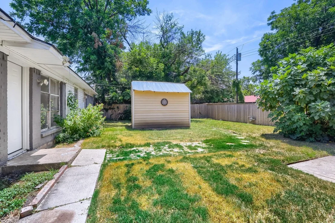 Photo of 1207 Ridgeway Drive