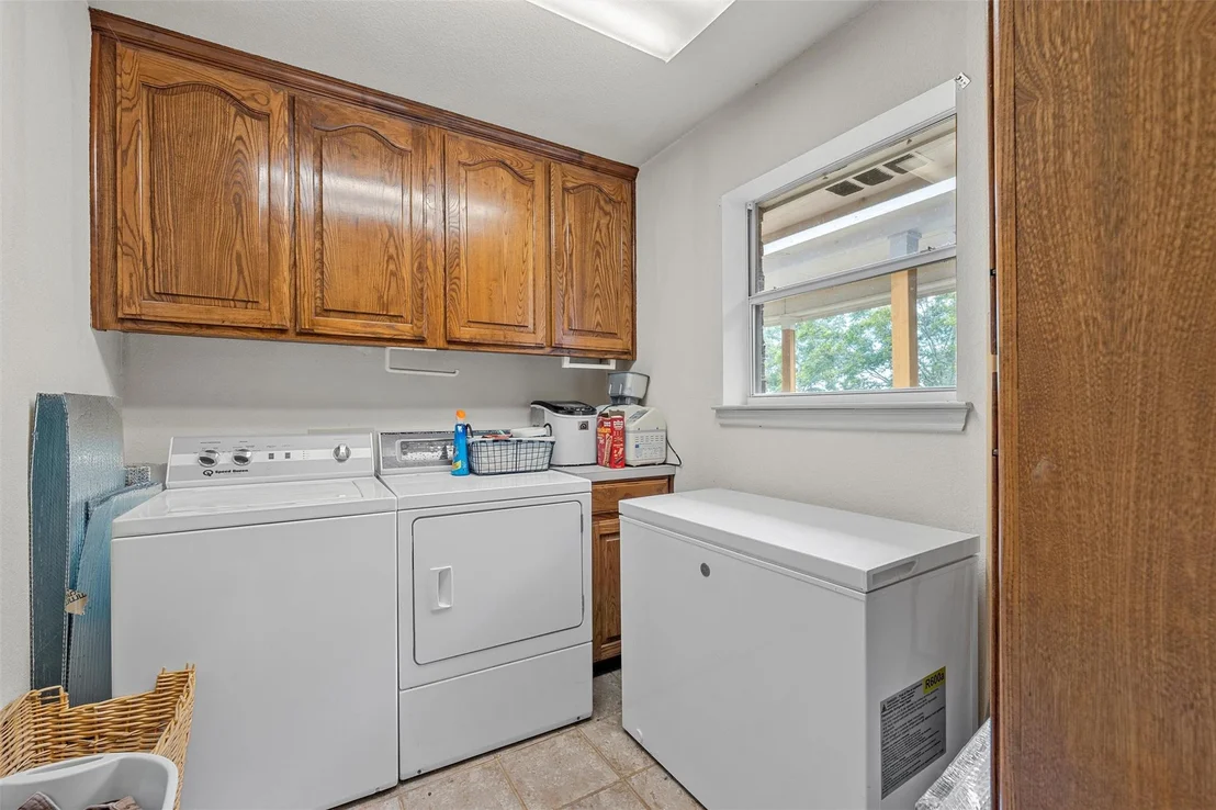 Photo of 654 County Road 473