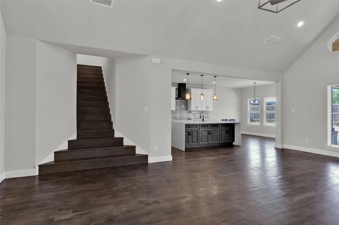 Photo of 8023 Pennington