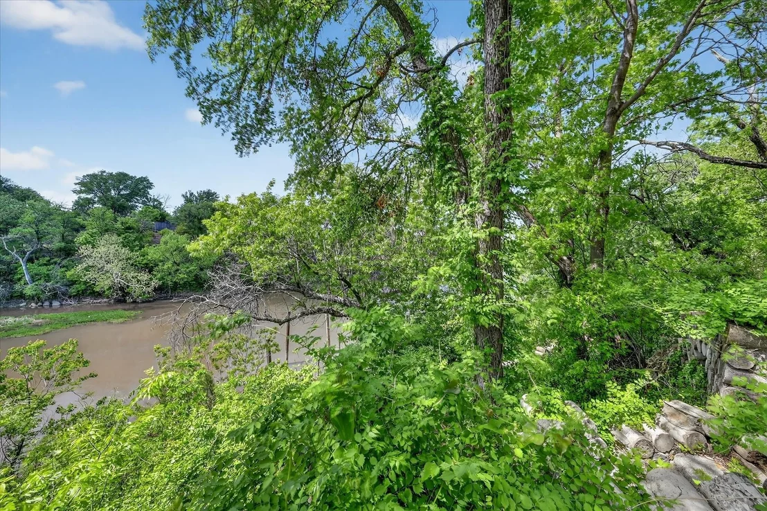 Photo of 7036 Lotus Trail