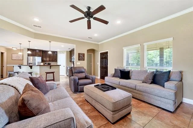 Photo of 220 Ebony Place