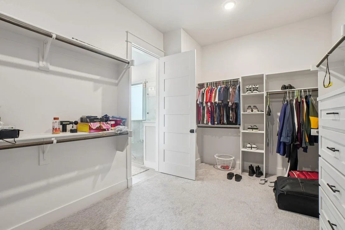 Photo of 4101 Parkview Boulevard