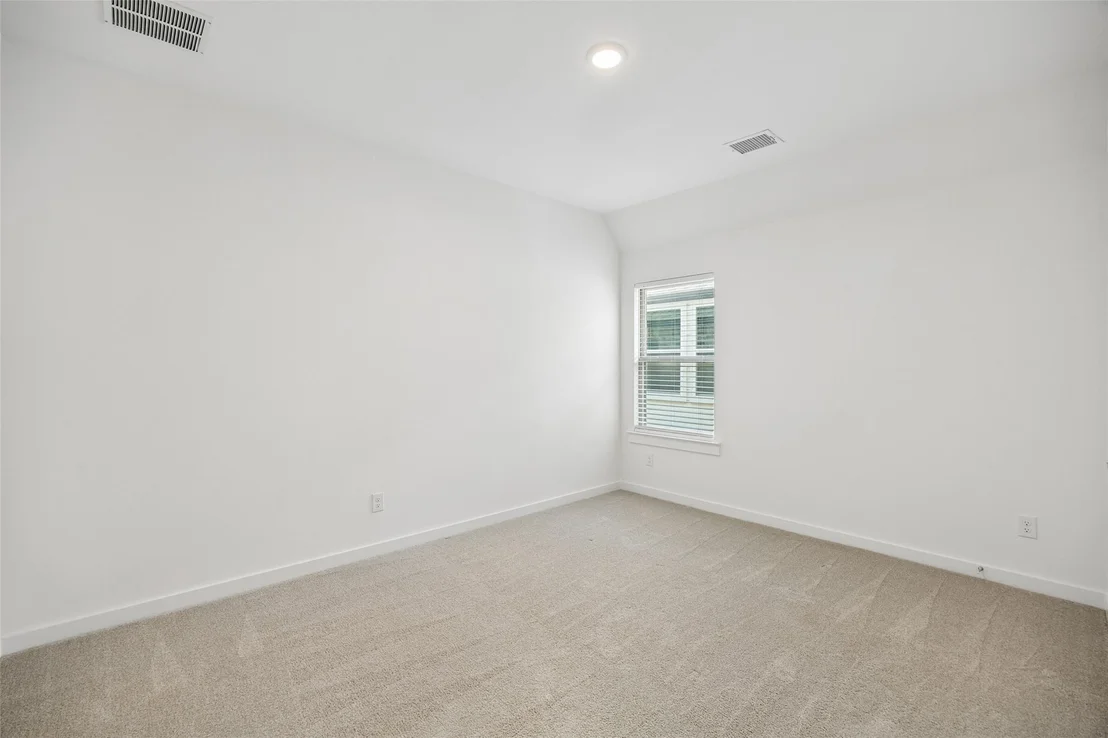 Photo of 708 Kendall Lane
