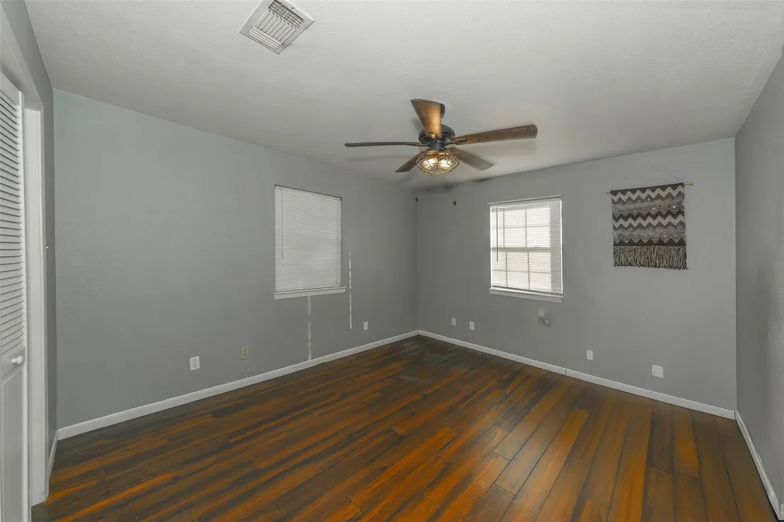 Photo of 189 Lee Boulevard
