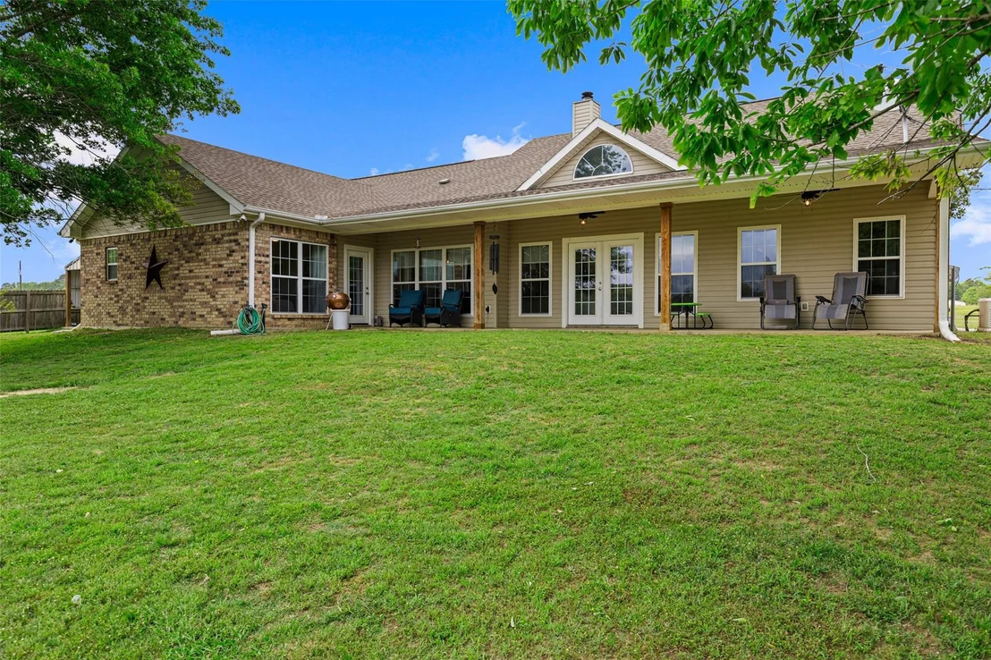 Photo of 152 Black Hawk Lane