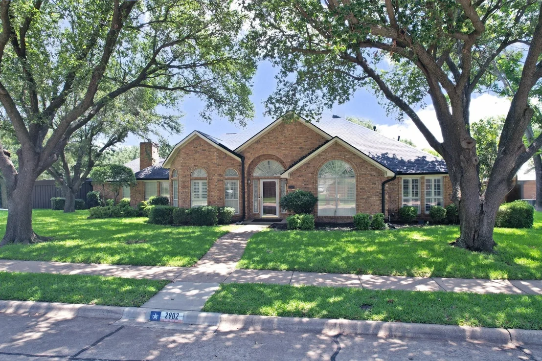 Photo of 2902 Live Oak Drive
