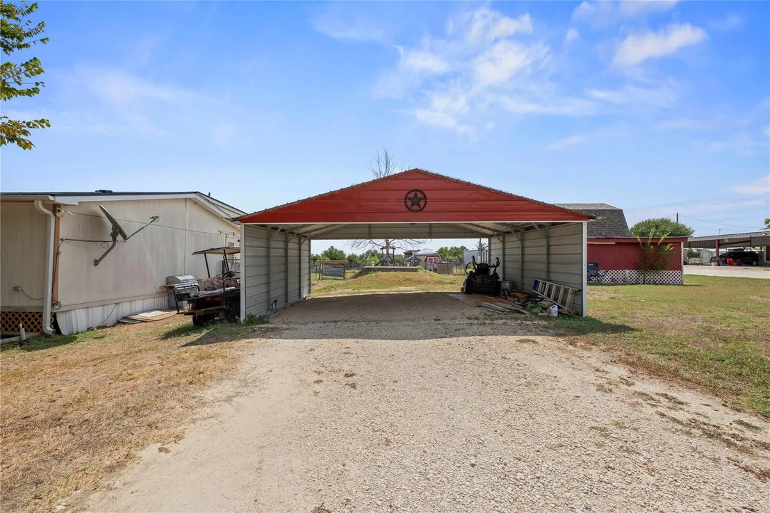 Photo of 140 Private Road 801