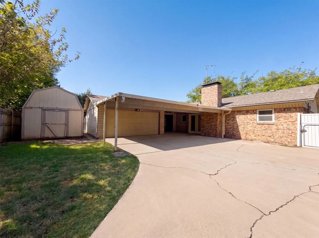 Photo of 1136 Kris Street