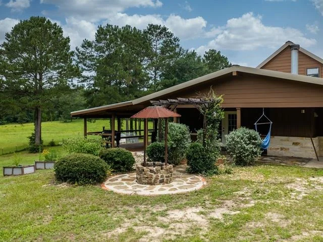 Photo of 4240 County Road 2107