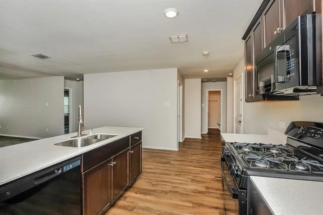 Photo of 305 Anvil Drive