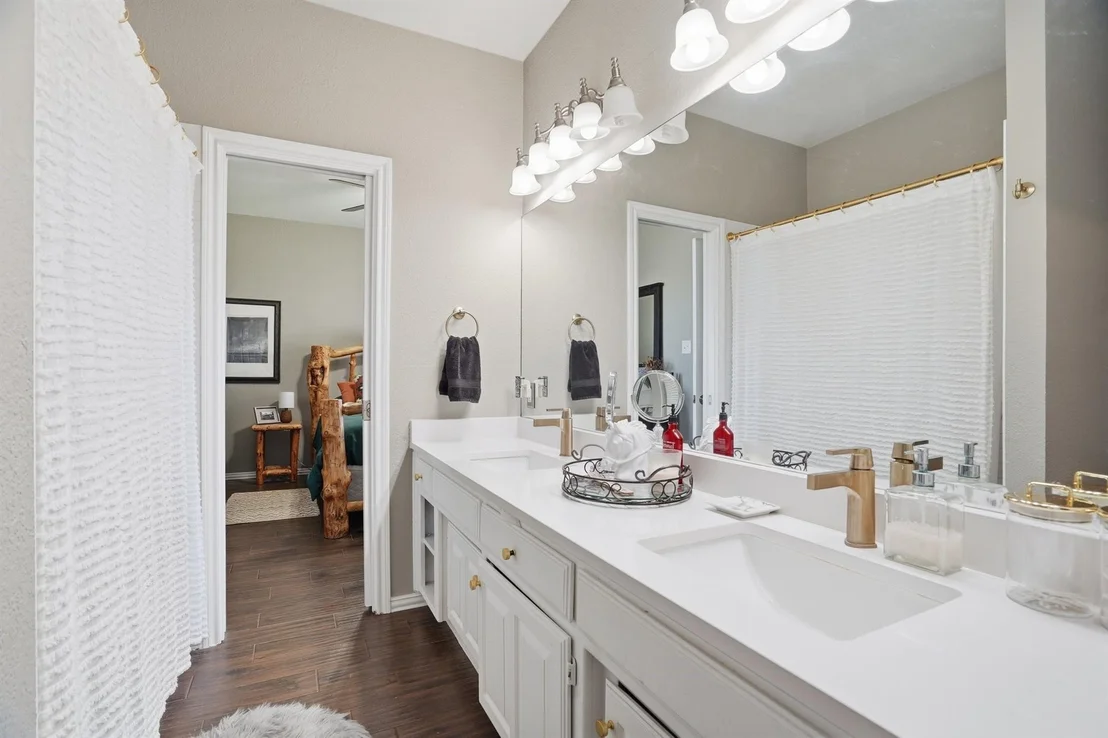 Photo of 333 Meadow Crest Road