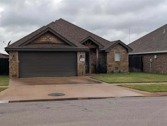 Photo of 5318 Catclaw Drive