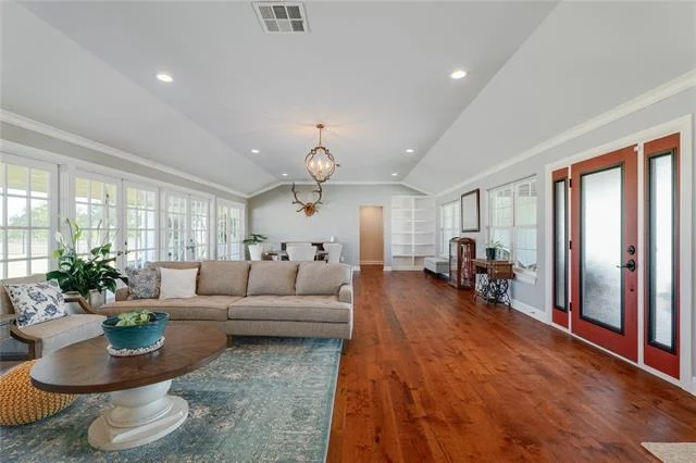 Photo of 608 Bush Drive