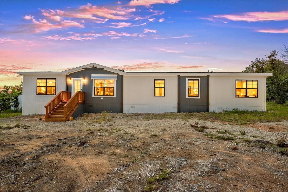 Photo of 3050 Clater Powell
