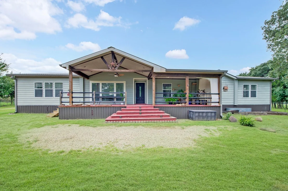 Photo of 923 County Road 2415
