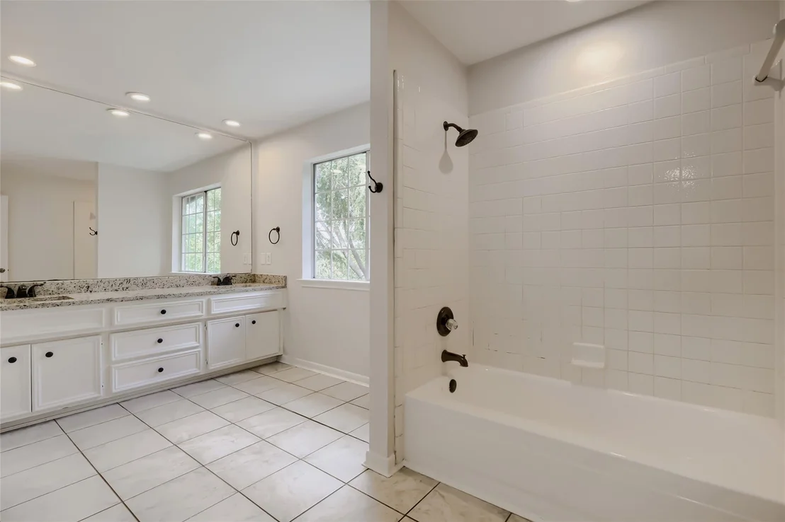 Photo of 2803 Wyndham Lane
