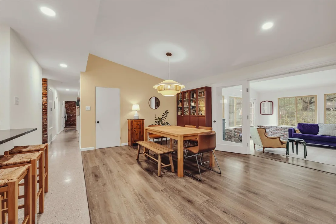 Photo of 2112 Gregory Lane