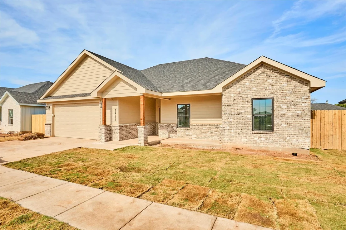 Photo of 3922 National Drive